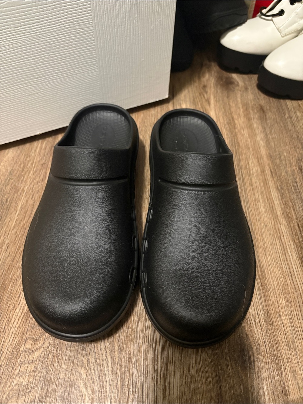 Oofos Women’s Clog